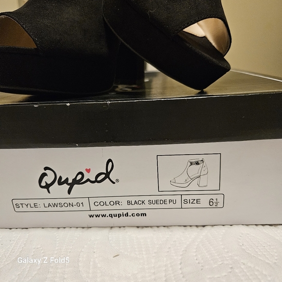 Dress shoes - Picture 7 of 7